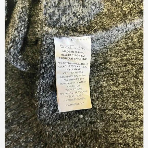 Michael Kors Knit Charcoal V Neck Sweater Size Medium - Picture 7 of 9